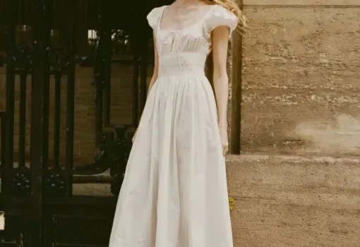 The Ultimate Guide to Midi Dresses: How to Style Them for Petite Frames
