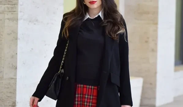 How to Rock a Stylish Plaid Skirt Outfit