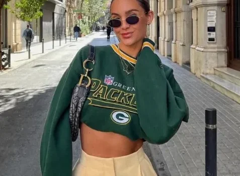 18 Stylish Baddie Sweatpants Looks to Elevate Your Streetwear Game