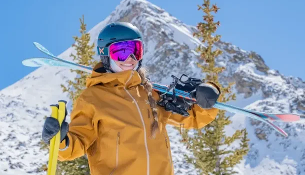 The Ultimate Guide to Stunning Women’s Ski Outfits for 2025