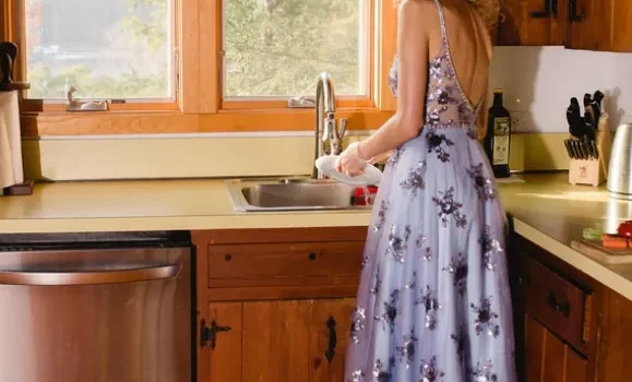 What to Wear Over a Formal Dress in Winter: Stay Chic and Warm