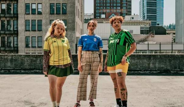 How to Style a Jersey in Trendy and Aesthetic Ways