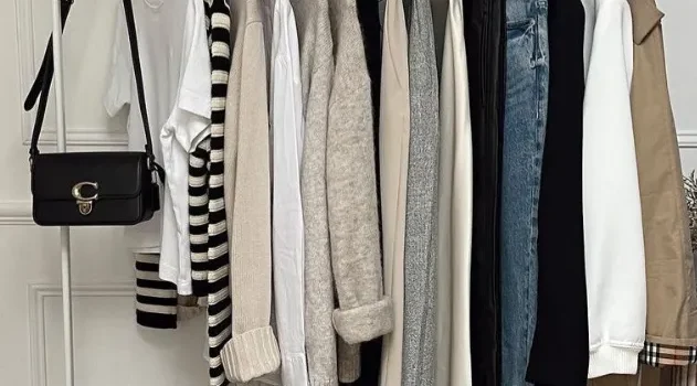 The Ultimate Minimalist Wardrobe Essentials for Summer