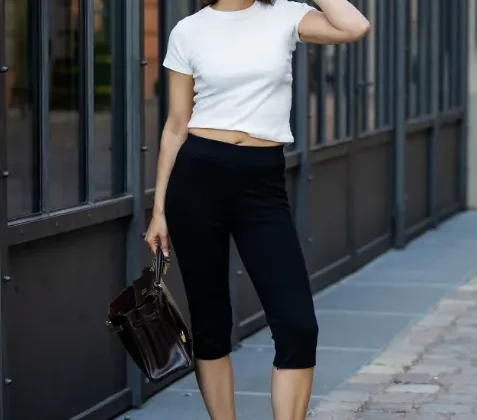 Fresh Ways to Style Capris This Summer