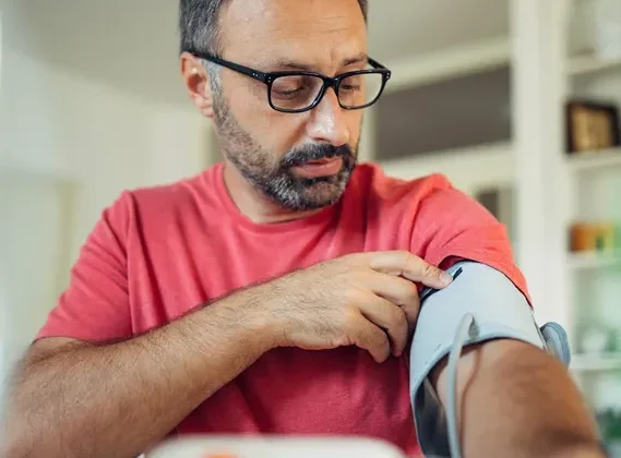 Managing High Blood Pressure with Medication and Lifestyle Adjustments