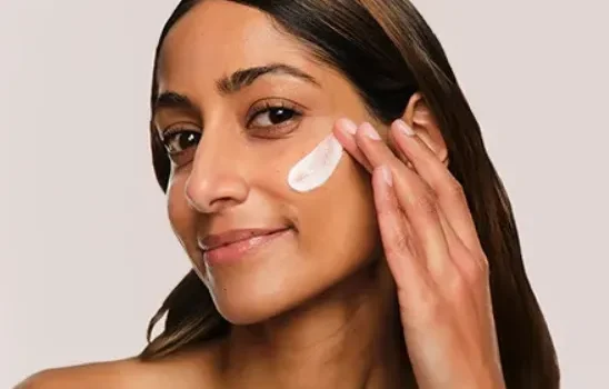 Achieving a Radiant Complexion with Oil-Free Moisturizers