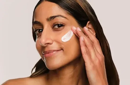 Achieving a Radiant Complexion with Oil-Free Moisturizers