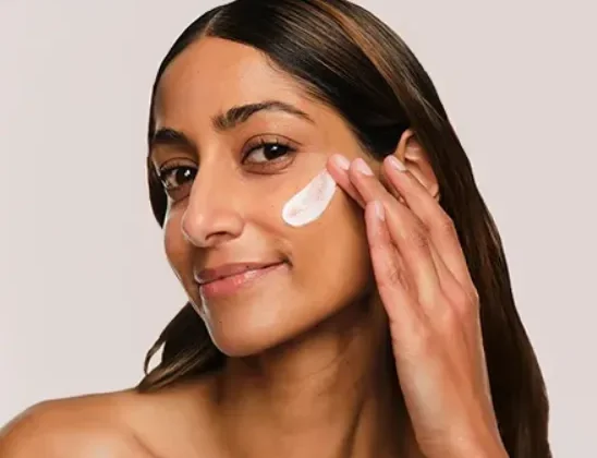 Achieving a Radiant Complexion with Oil-Free Moisturizers
