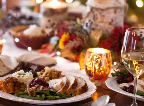 5 Ways to Enjoy Thanksgiving Without Derailing Your Health Goals