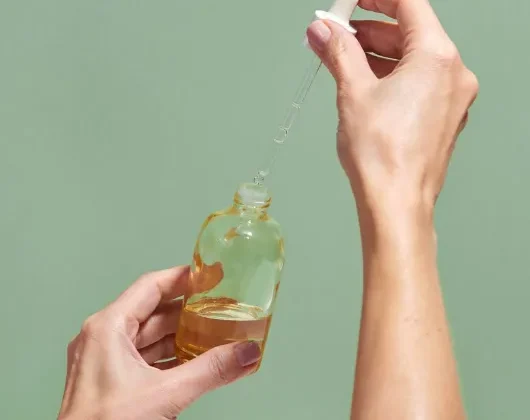 Essential Oils: What They Are, How They Work, and How to Use Them Safely