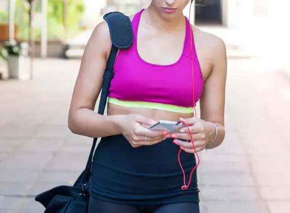 Maximize Your Lunch Break: Quick Workouts and Freshening Up Tips